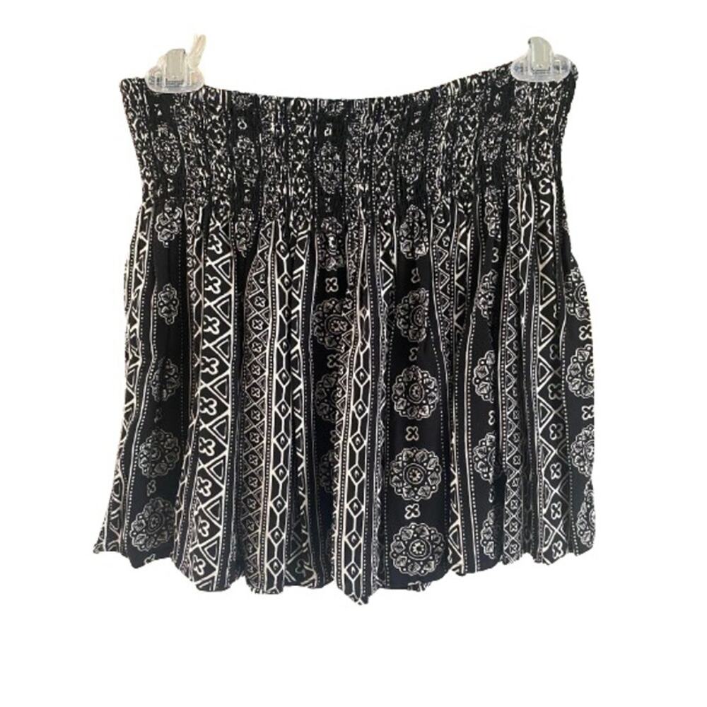 Boho Mini Skirt - Black White Patterned Smocked‎ Waist Summer Casual